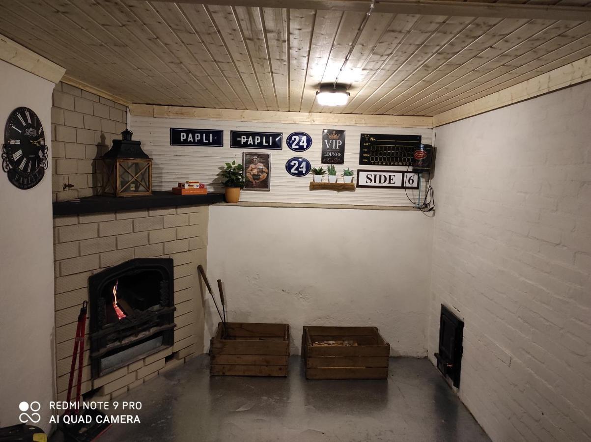 B&B Rando & Kaerdi Juures Oue Lyuganuse Exteriör bild