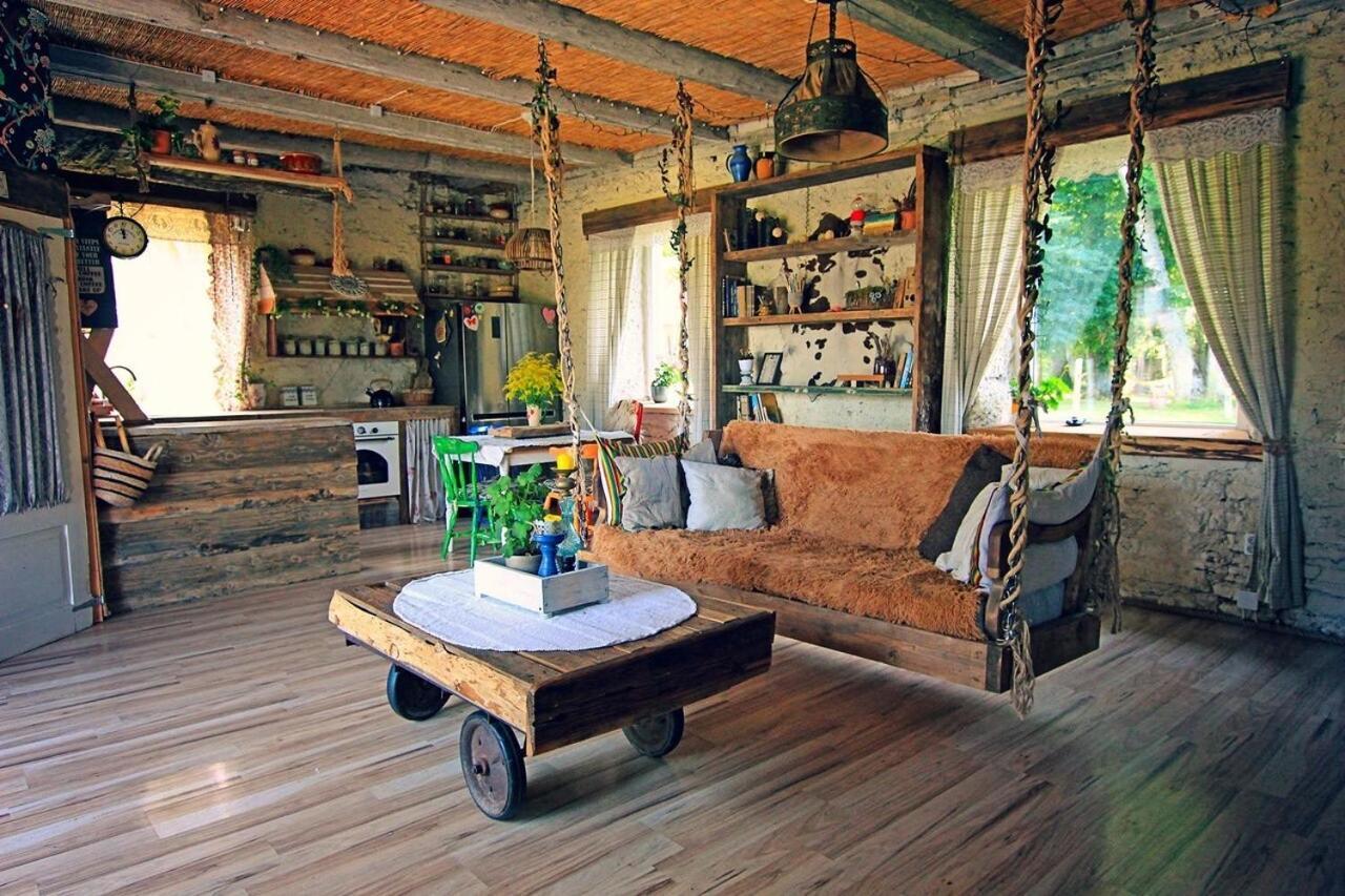 B&B Rando & Kaerdi Juures Oue Lyuganuse Exteriör bild